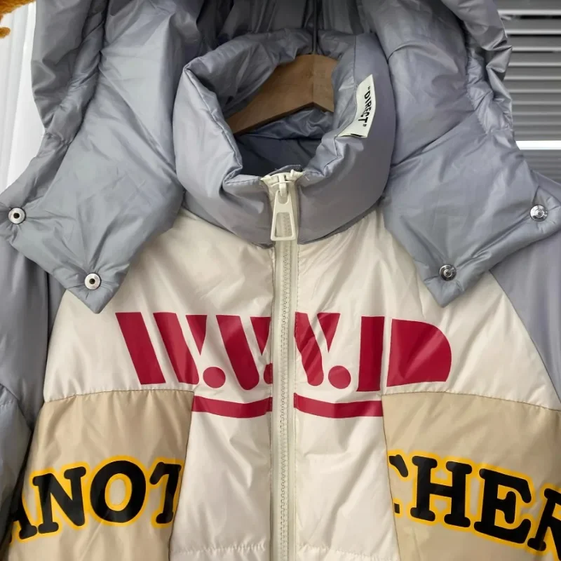 Утепленный пуховик в Корейском стиле с капюшоном и надписью