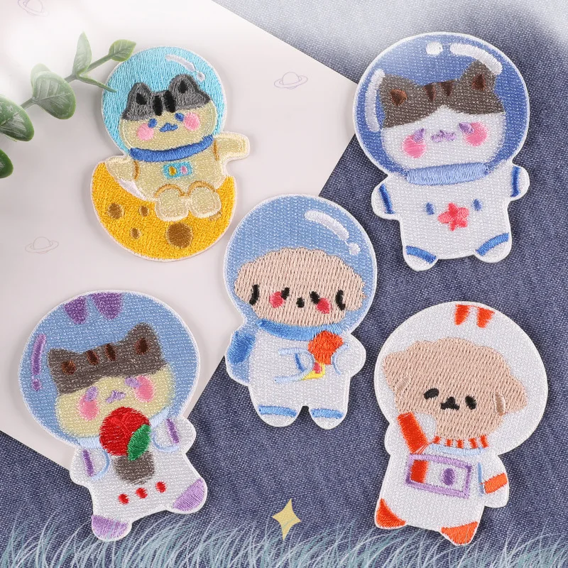 

Новинка, милая самоклеящаяся нашивка с мультяшными животными из серии астронавт, украшение для одежды «сделай сам», нашивка для багажа