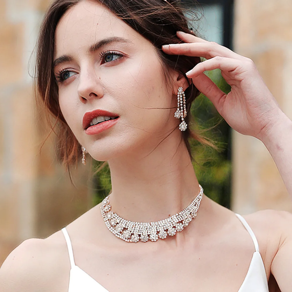 

Bridal Jewelry Sets Geometry Gold Metal Shiny Rhinestones Choker Necklace Women Luxury Wedding Party Fashion Accessories Gift