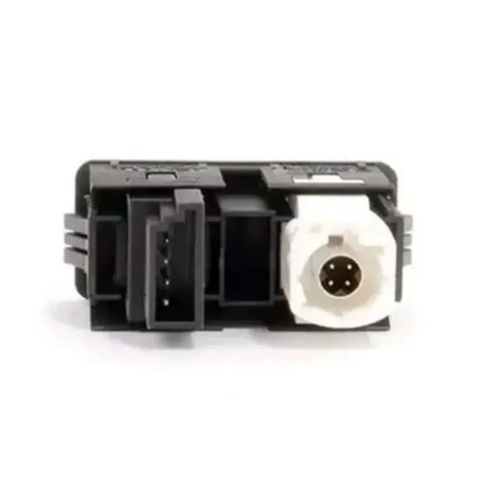 Фото Новый Оригинальный USB-порт для зарядки в салоне автомобиля 84109229246 для BMW MINI 1 2 3 4 Series X1 M2 M3 M4 №2