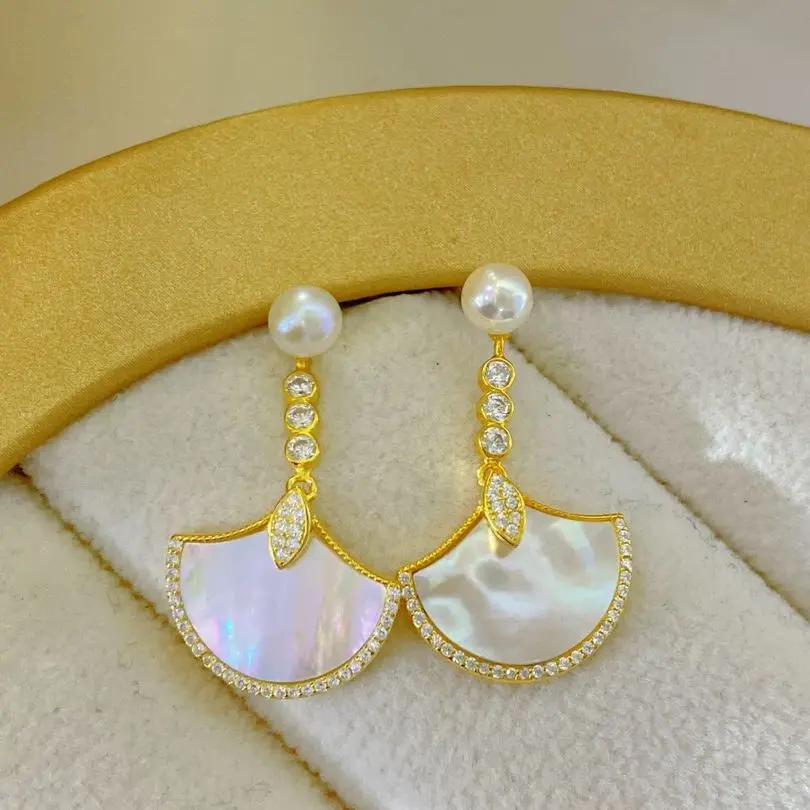 

Серьги-подвески JCY с натуральным пресноводным белым жемчугом