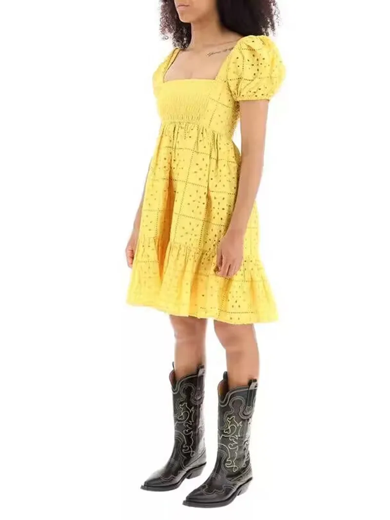 

Женское короткое ажурное платье с вышивкой, желтое Плиссированное облегающее платье мини с квадратным вырезом, оборками и французским пышным рукавом и высокой талией