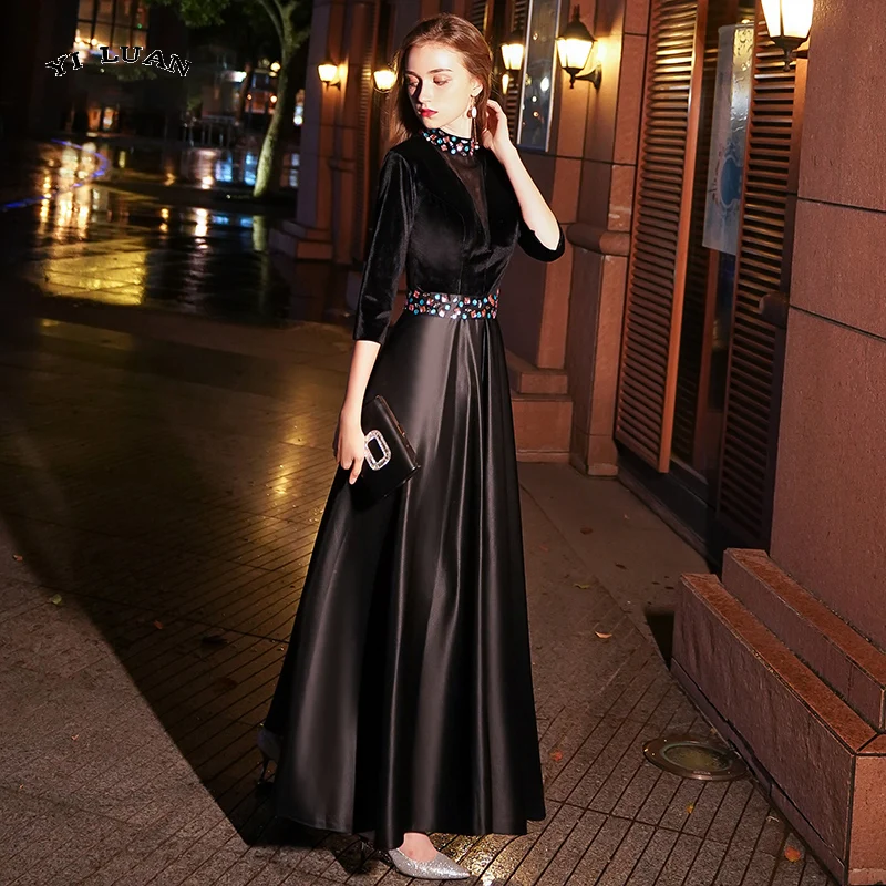 

Black Velour Evening Dress Long 2022 Sexy A-line Party Dress Crystal Half Sleeves Prom Dresses Robe De Soiree WY1051