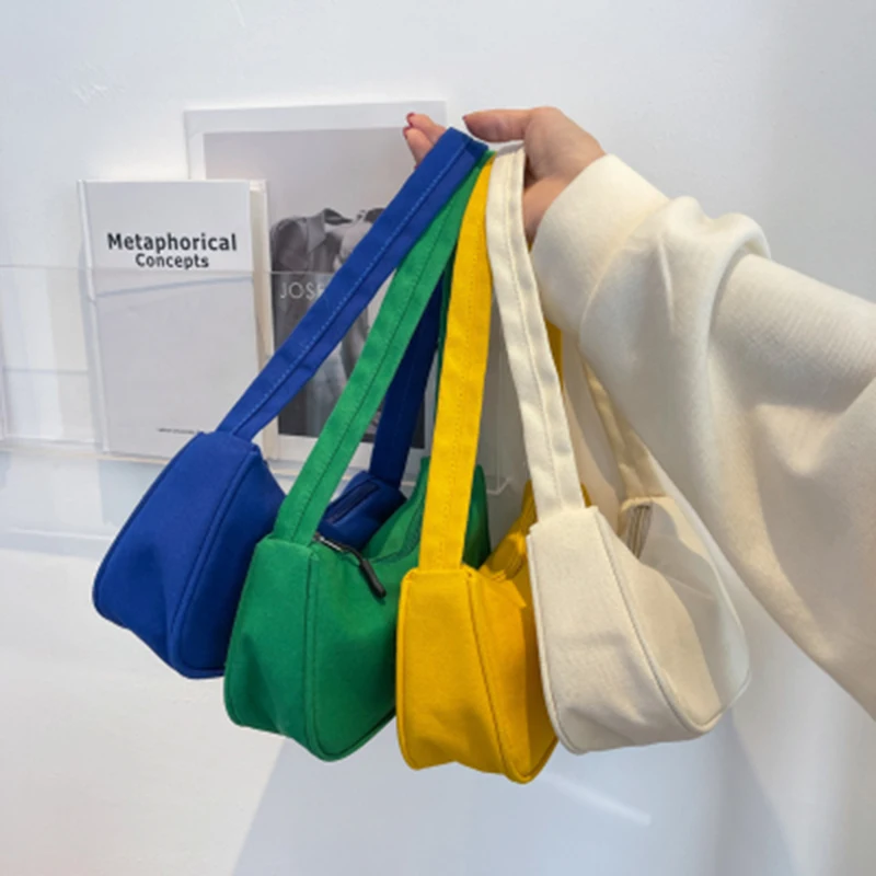 

New Arrival Fashion Canvas Personalized Letter Patches Custom Women Shoulder Bag