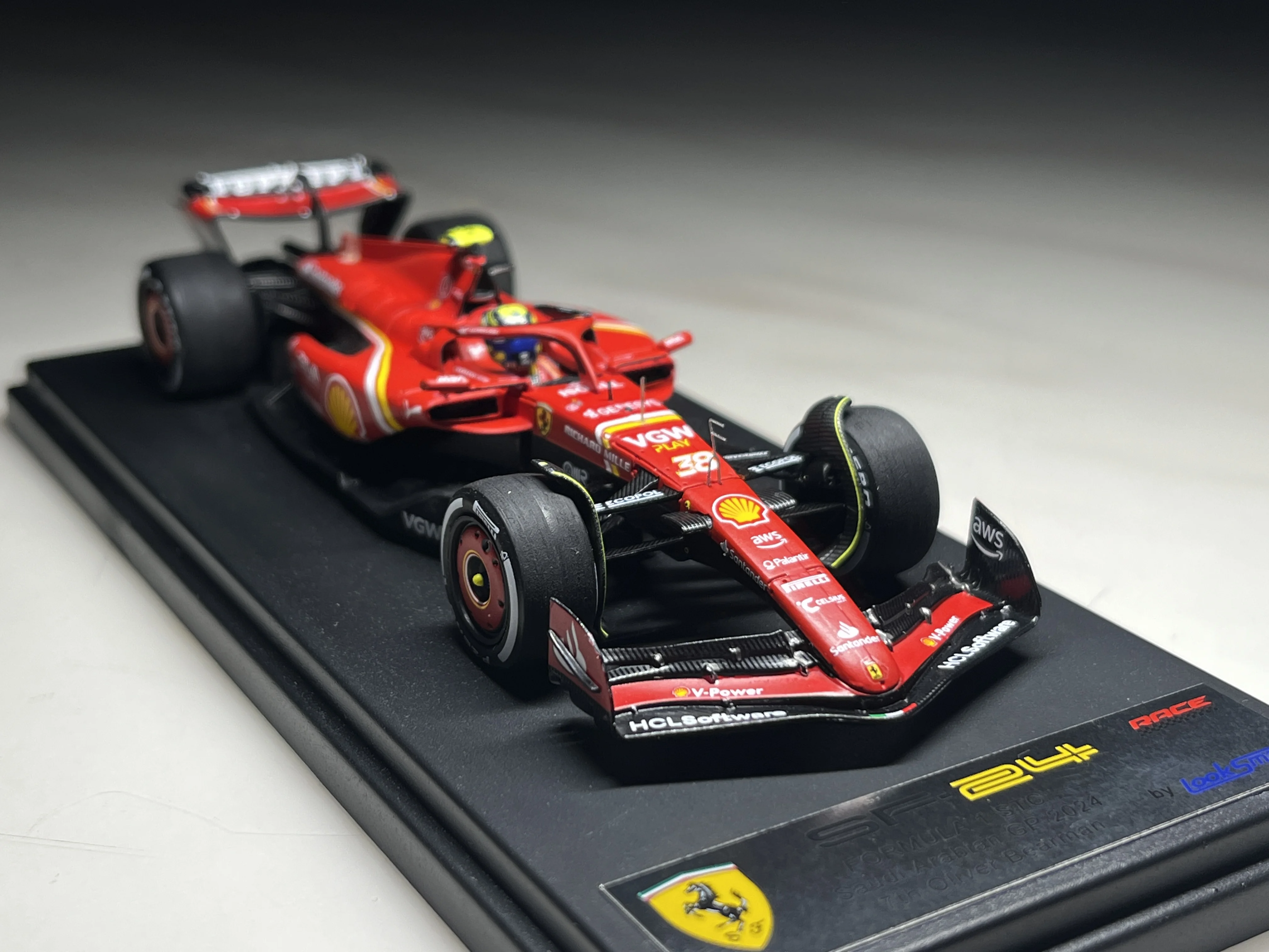 1:43 Biermann F1 дебют 2024 Саудовская SF-24 Миниатюрная модель из смолы Looksmart украшение для