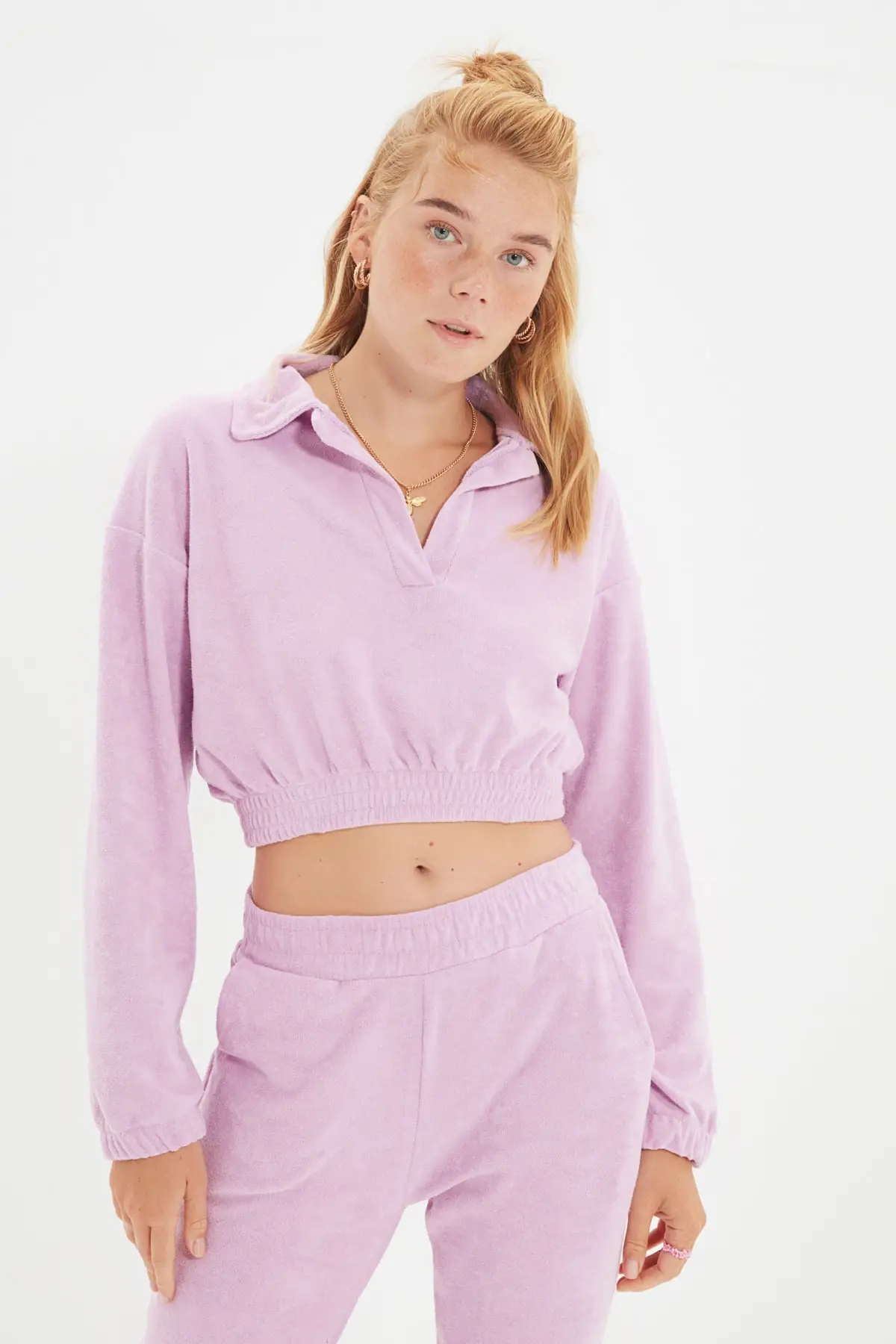

Trendyol Polo Neck Crop Knitted Sweatshirt TWOAW22SW1328