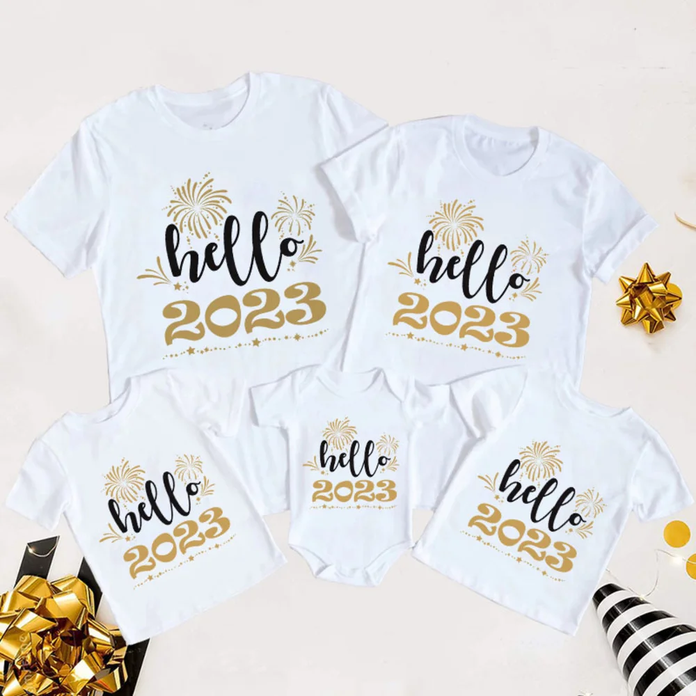 

Hello 2023 Family Matching Outfits Mother Father and Daughter Son Tshirt Baby Romper Family Look New Year's Clothes Xmas Gift