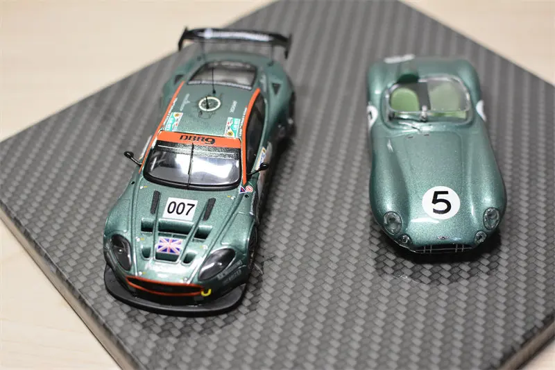 Фото Модель автомобиля Aston Martin DBR1 и DBR9 из литого металла, масштаб 1:43, IXO №5