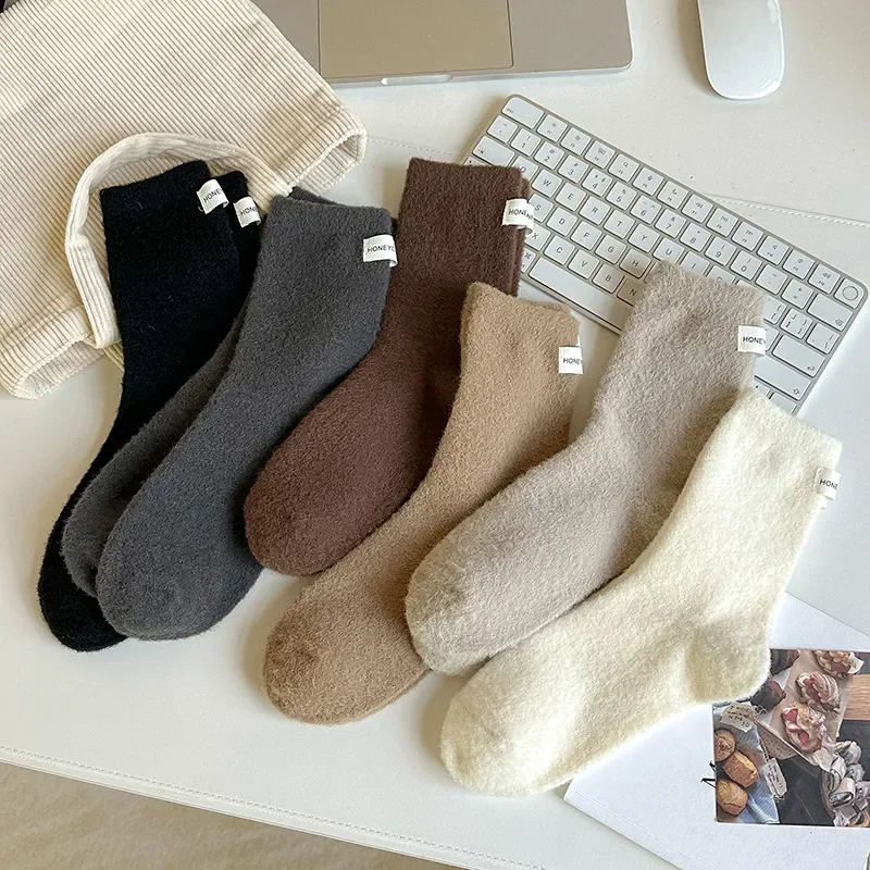 

Модные милые повседневные цветные однотонные новые толстые женские теплые носки для девочек носки зимние пушистые Женские Простые Носки