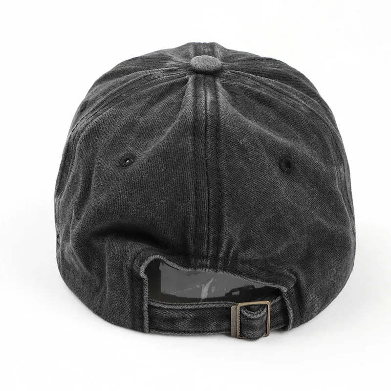 Рисунок 4 - Универсальная бейсболка с вышивкой