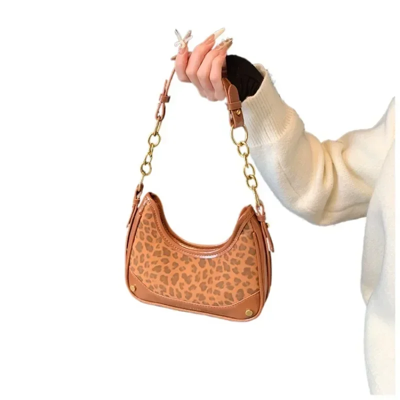 Супер популярная нишевая сумка для женщин осенне-зимняя через плечо с