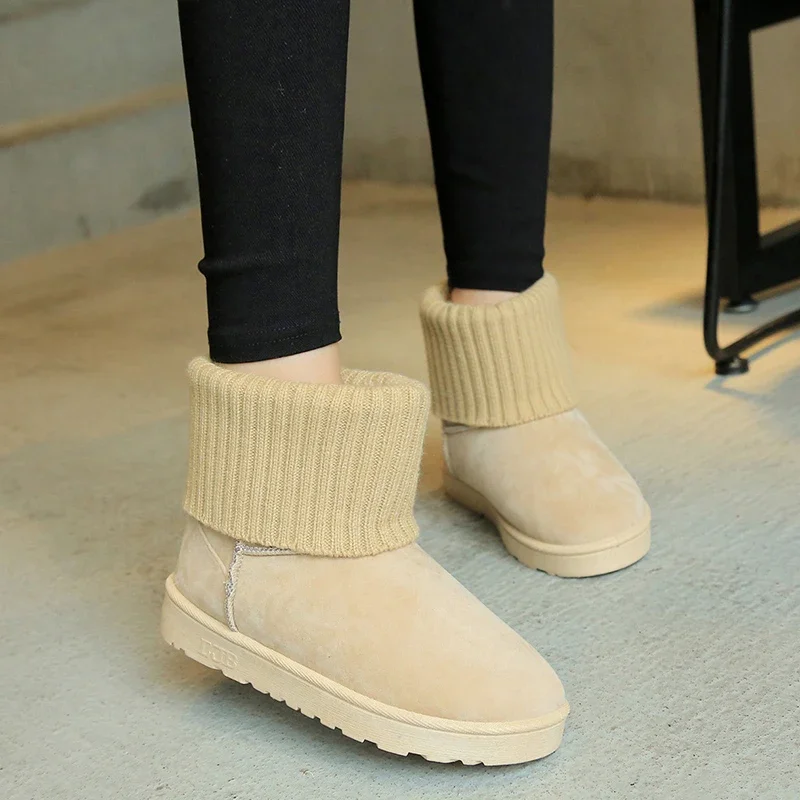 Женские сапоги без застежки однотонные теплые до середины икры из флока с