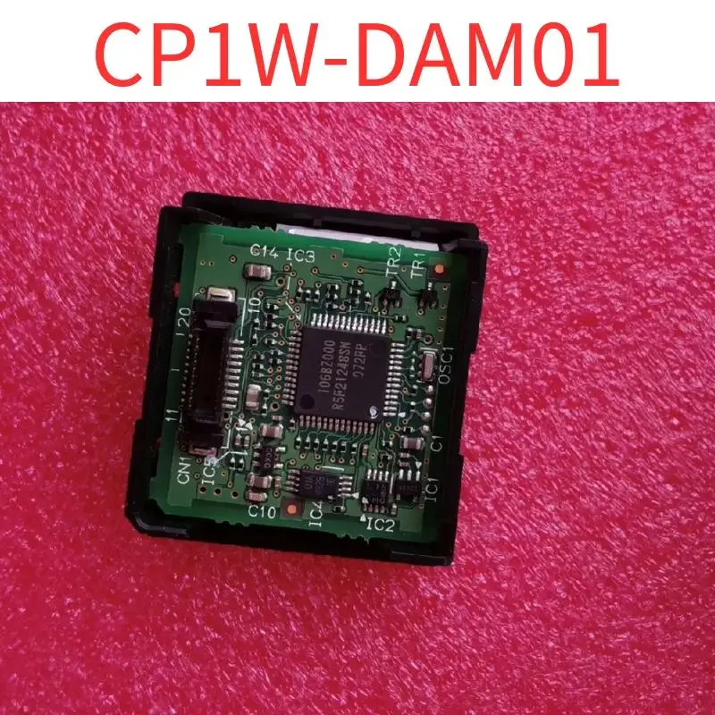 Б/у модуль связи ПЛК CP1W-DAM01 Тест б/у в порядке