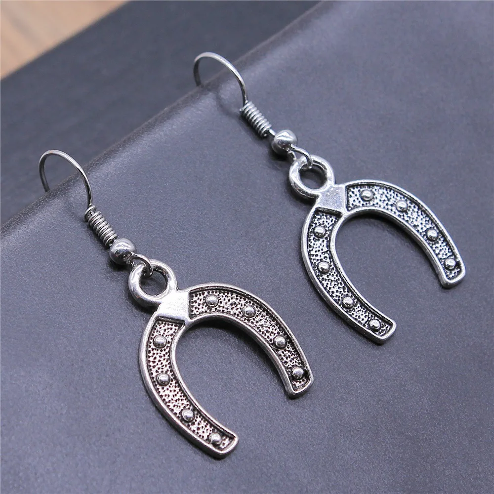 

Fashion Handmade Simple Design Antique Silver Color Horseshoe Horse Shoes Pendant Earrings Women Vintage Drop Earrings