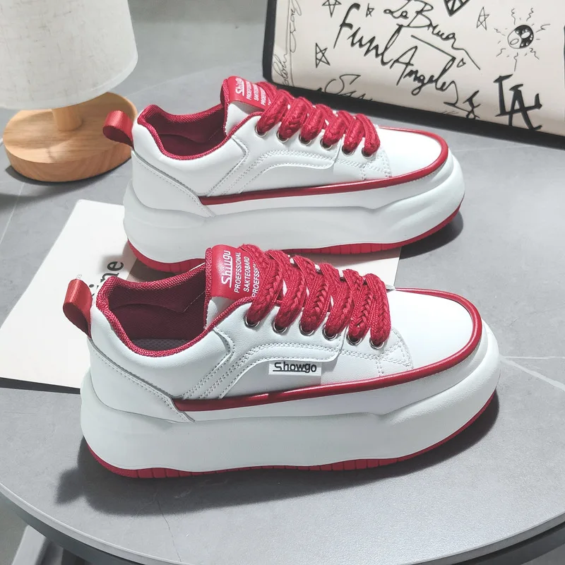 Новая женская повседневная спортивная обувь на толстой подошве