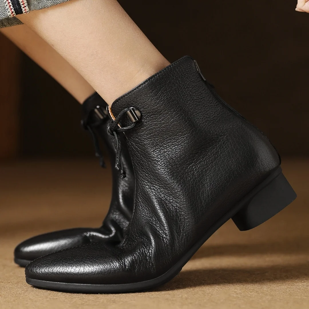 Женские осенние ботильоны на плоской подошве из овчины с острым носком и молнией