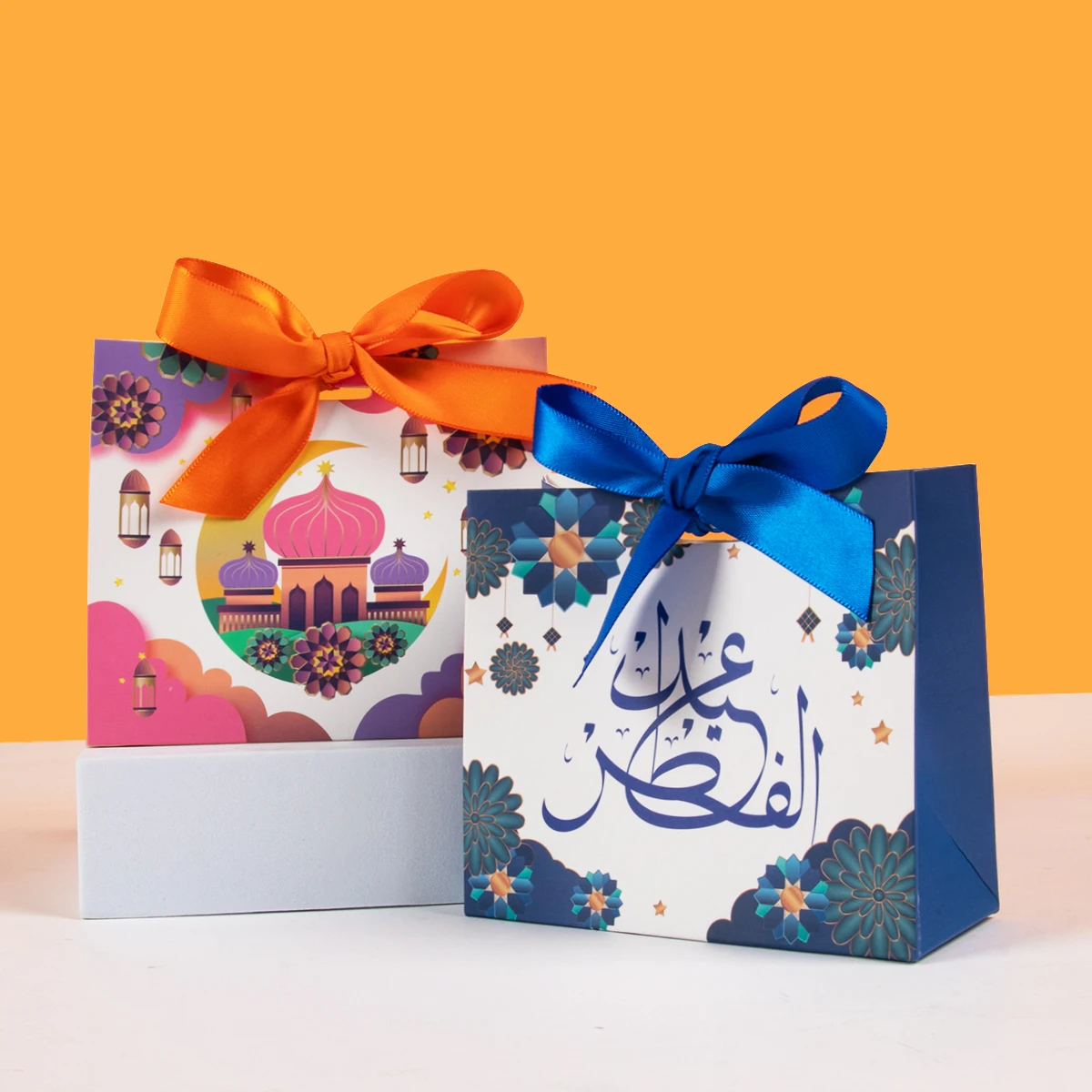 

10pcs Eid Mubarak Gift Kraft Box with Ribbons Cookie Candy Pack Boxes for Muslim Islamic Festival Ramadan Kareem 2023 Decoration