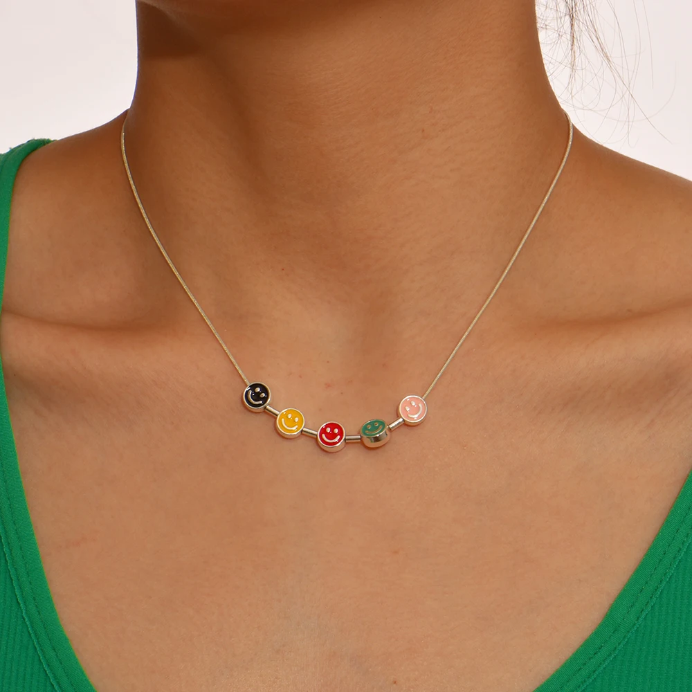

New Fashion Enamel Necklaces For Women Niche Design Versatile Smiley Pendant Necklace Ladies Clavicle Chain Jewelry Direct Sales