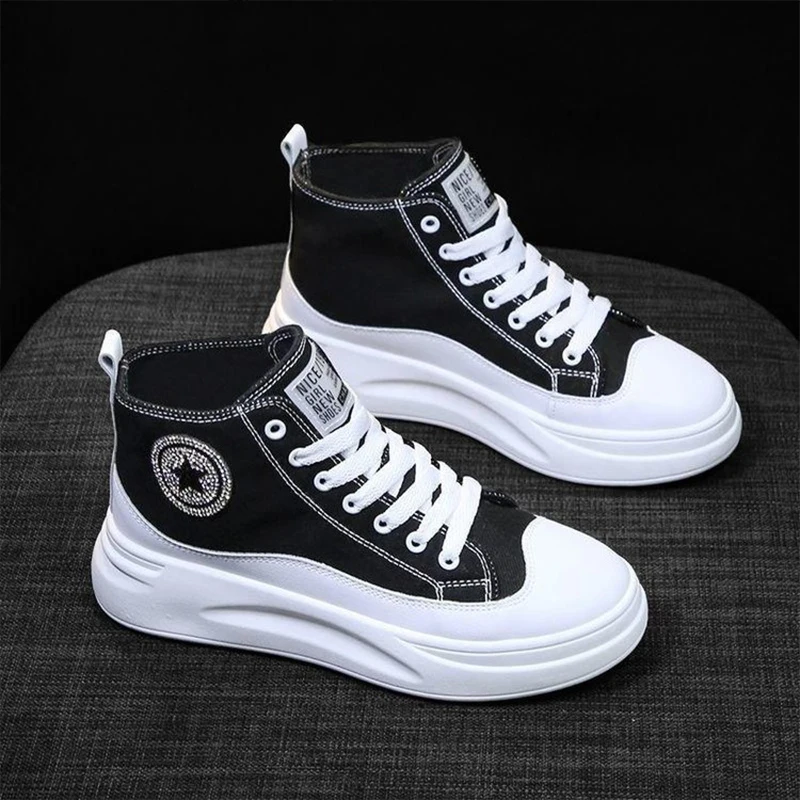 

Platform Sneaker Woman Spring Autumn Style Casual Shoes with Rhinestones Korean Version Lace Flat Shoes Woman Vulcanize Shoes
