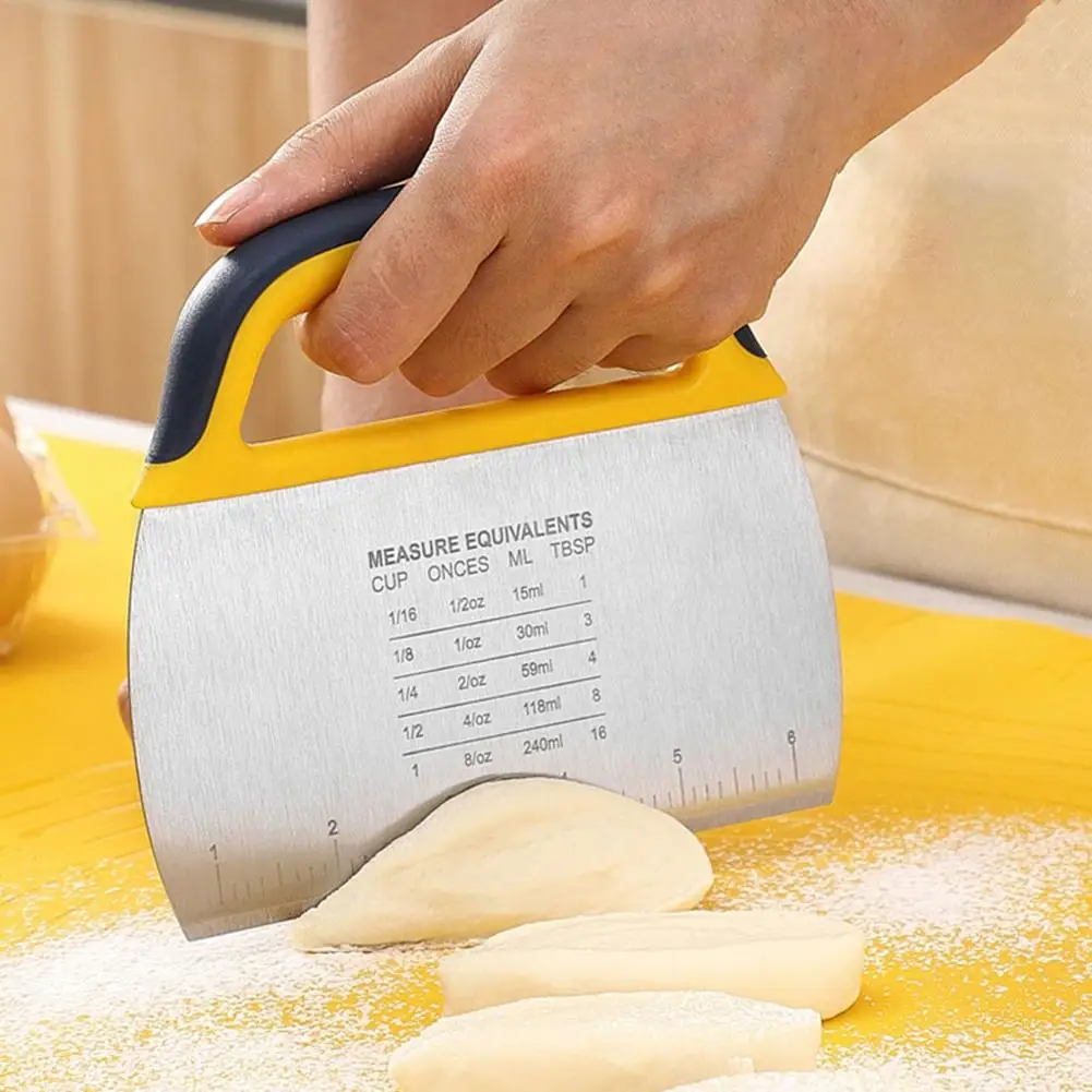 

Простой скребок для выпечки из нержавеющей стали, нескользящая ручка, функция измерения, Многофункциональный кухонный инструмент для изме...