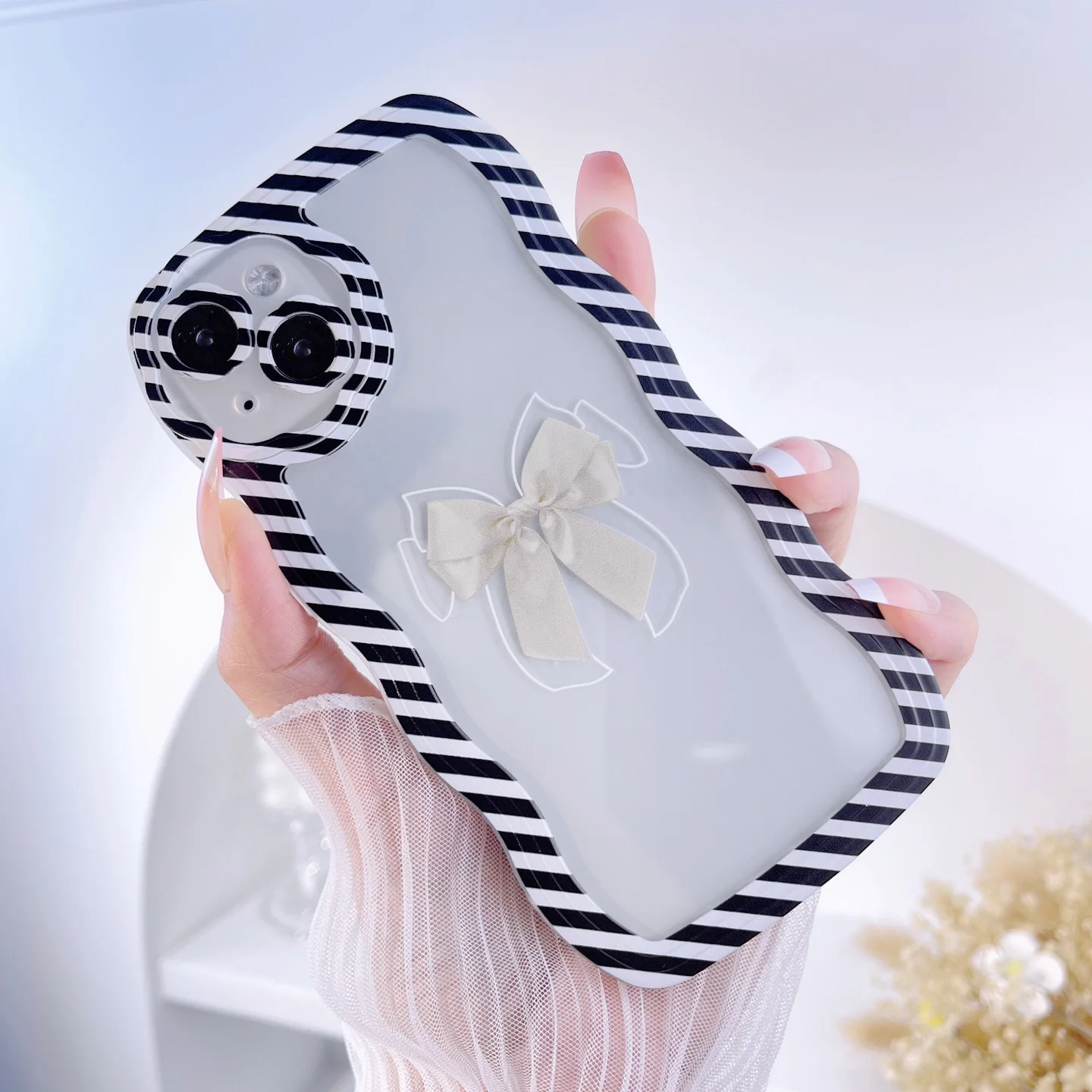 

Simple and Fashionable Mobile Phone Case Simple and Fashionable Leopard Print Big Wave Bow Small Fresh Mobile Phone Case
