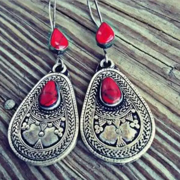 

New ethnic style red pine gem exaggerated earrings Korean version retro palace earrings wholesale Gift Jewelry Wholesale