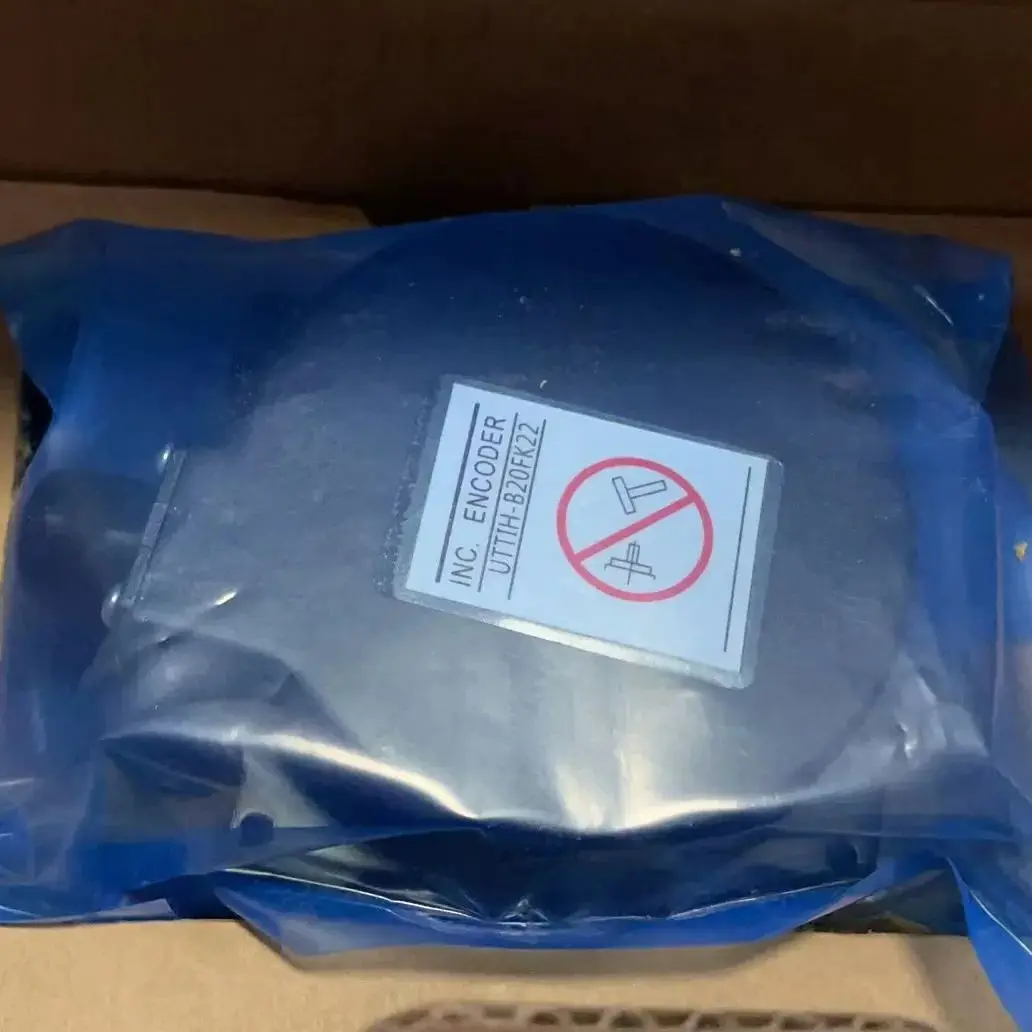 UTTIH-B20FK22 Совершенно новый энкодер UTTIH B20FK22 запись данных двигателя для бесплатной