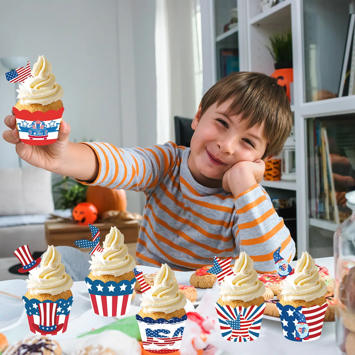 

Тематический торт на День Независимости 2023, охватывающий США, родной день, ярлык для выпечки тортов, 4 июля, яркость