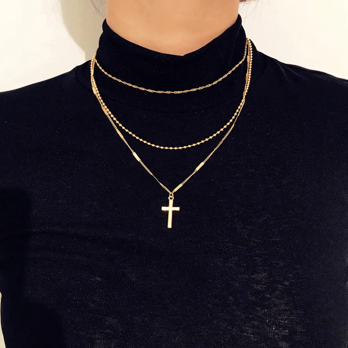 

2022 Vintage Multilayer Metal Chain Chokers Necklace For Women Fashion Simple Geometric Cross Necklace Pendant Hip hop Jewelry
