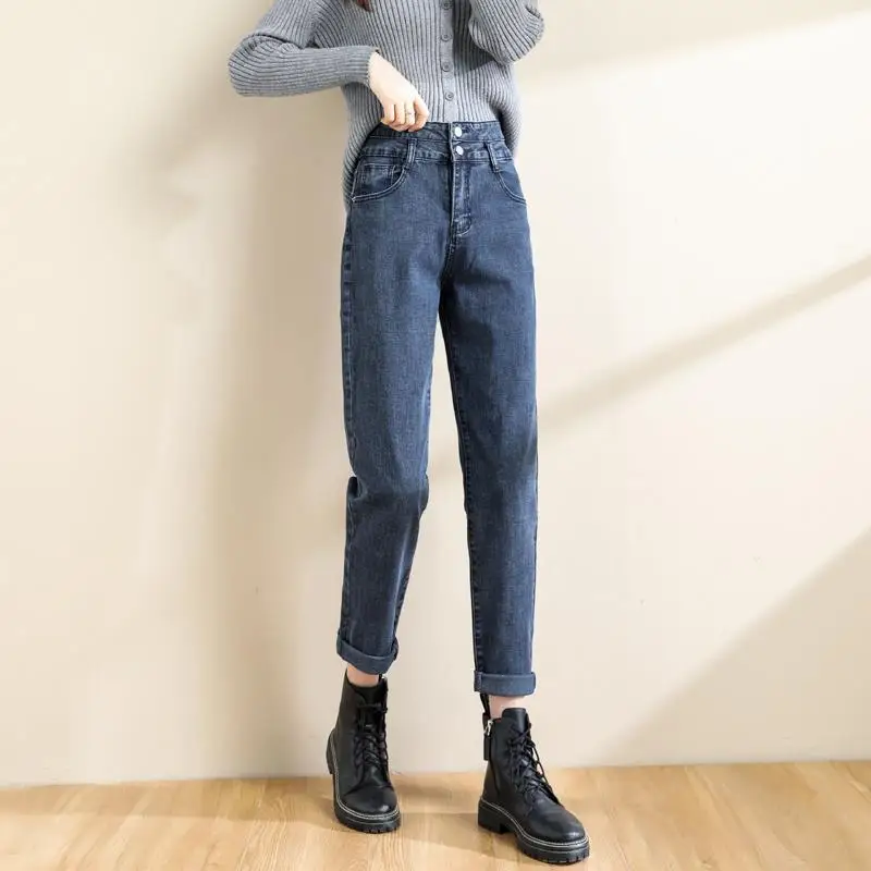 

Женские джинсы с высокой талией, прямые джинсовые брюки до щиколотки с двумя пуговицами, модель 2023 V698