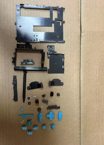 Замена корпуса для Nintendo 2DS XL  REIGN CROWN