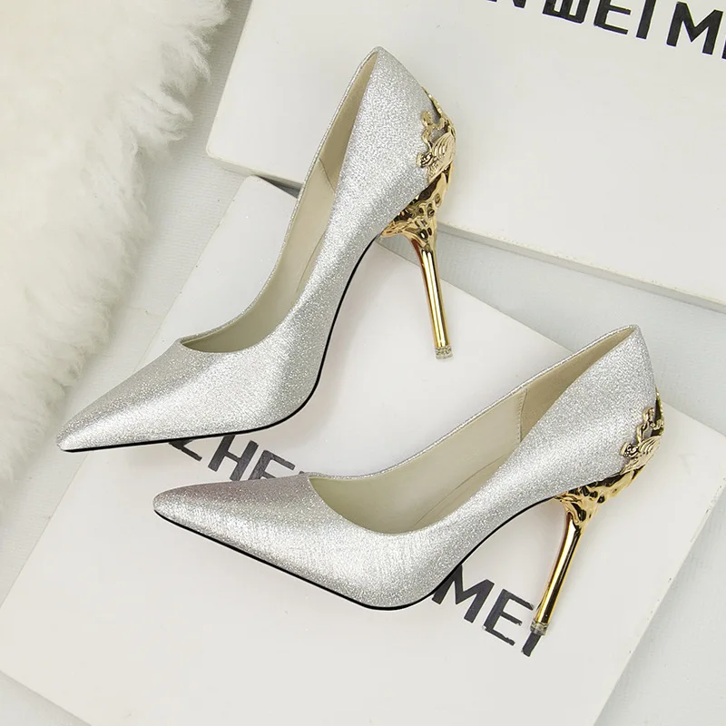 Women Summer Pointed Toe Pumps High Heels Wedding Red Bridal Shoes Metal Hollow Suede Stiletto Heels Elegant Party Dress Sandals