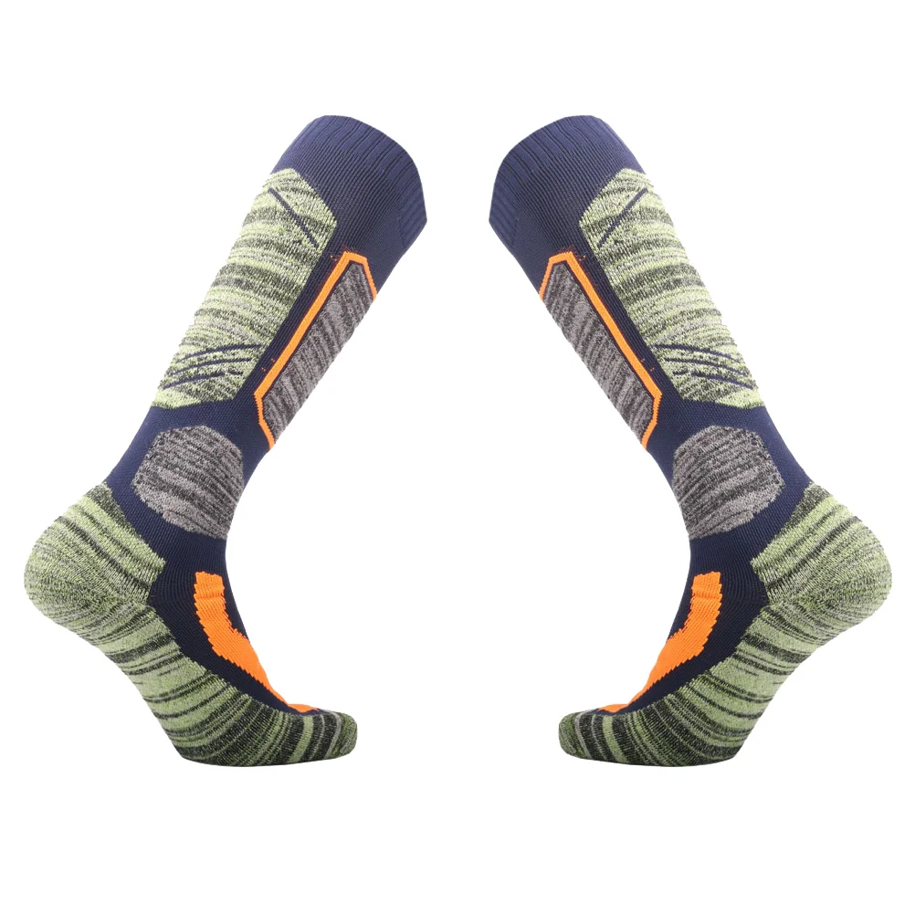 

A Pair of Thick Warm Snow Skiing Socks Mountaineering Socks for Men