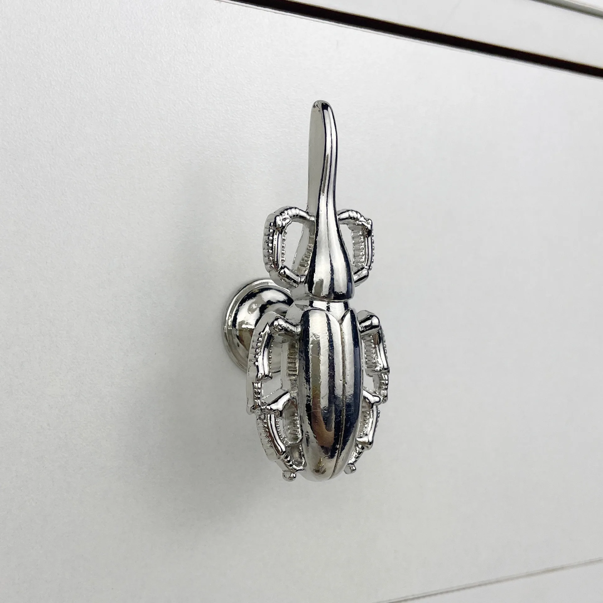 

Ручка от насекомых, вилка-носорог, ручка золотого черепахи, ручка-жук, ручка-жук, ручка для шкафа, ручка для детской комнаты