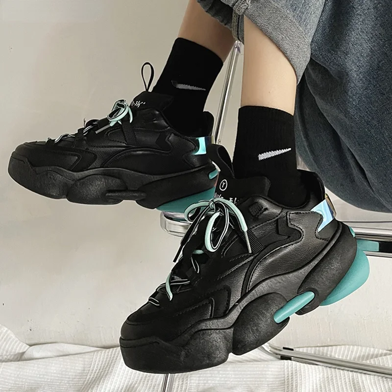

Sneakers Shoes for Women 2022 Designers Winter Tenis Platform Kawaii Cute Lace Up Vulcanized Non Slip Ladies Running Sprot Flats