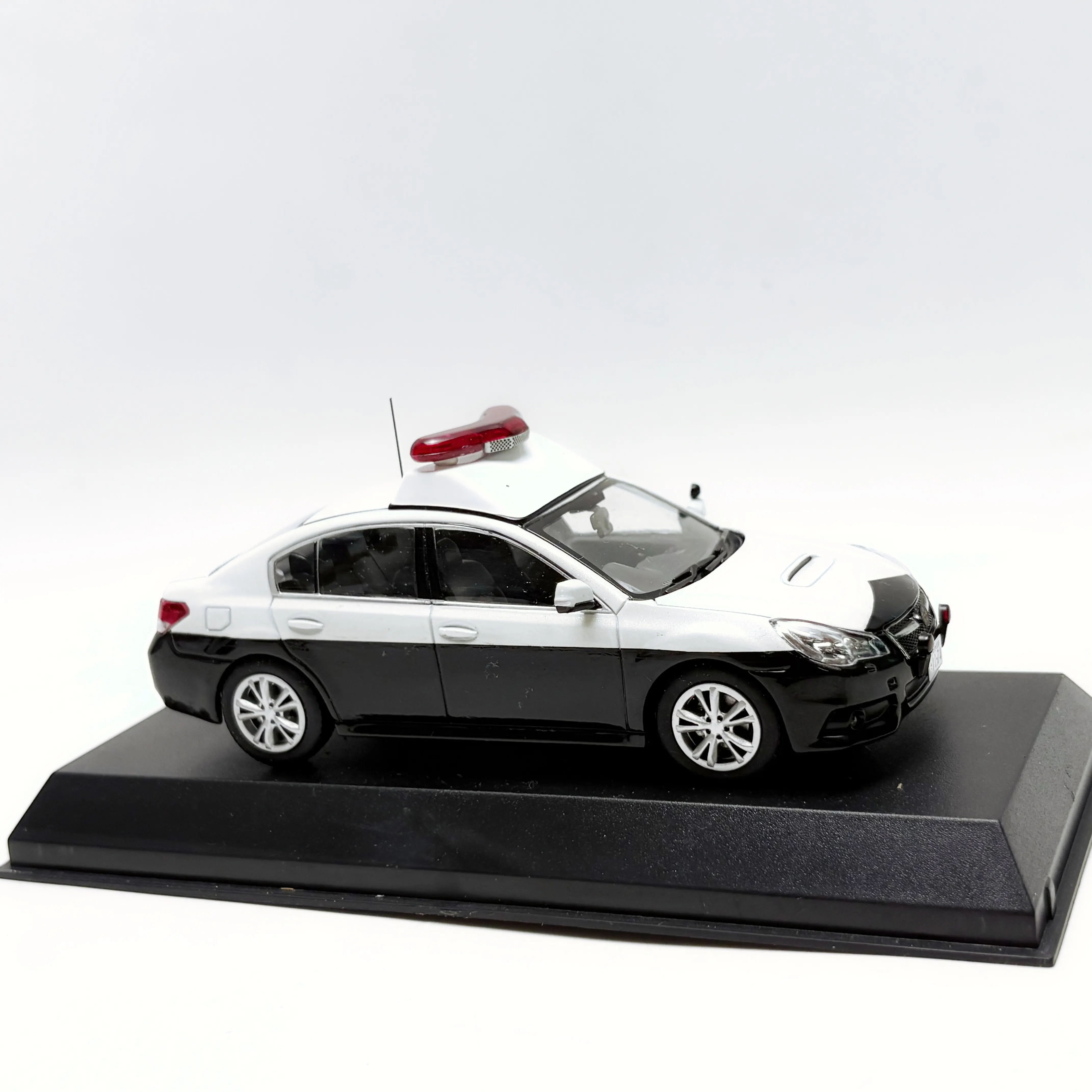 Фото Модель автомобиля Flaws Diecast Rais Subaru LEGACY B4 2.5GT 2013 Fukushima, масштаб 1/43, из сплава №4