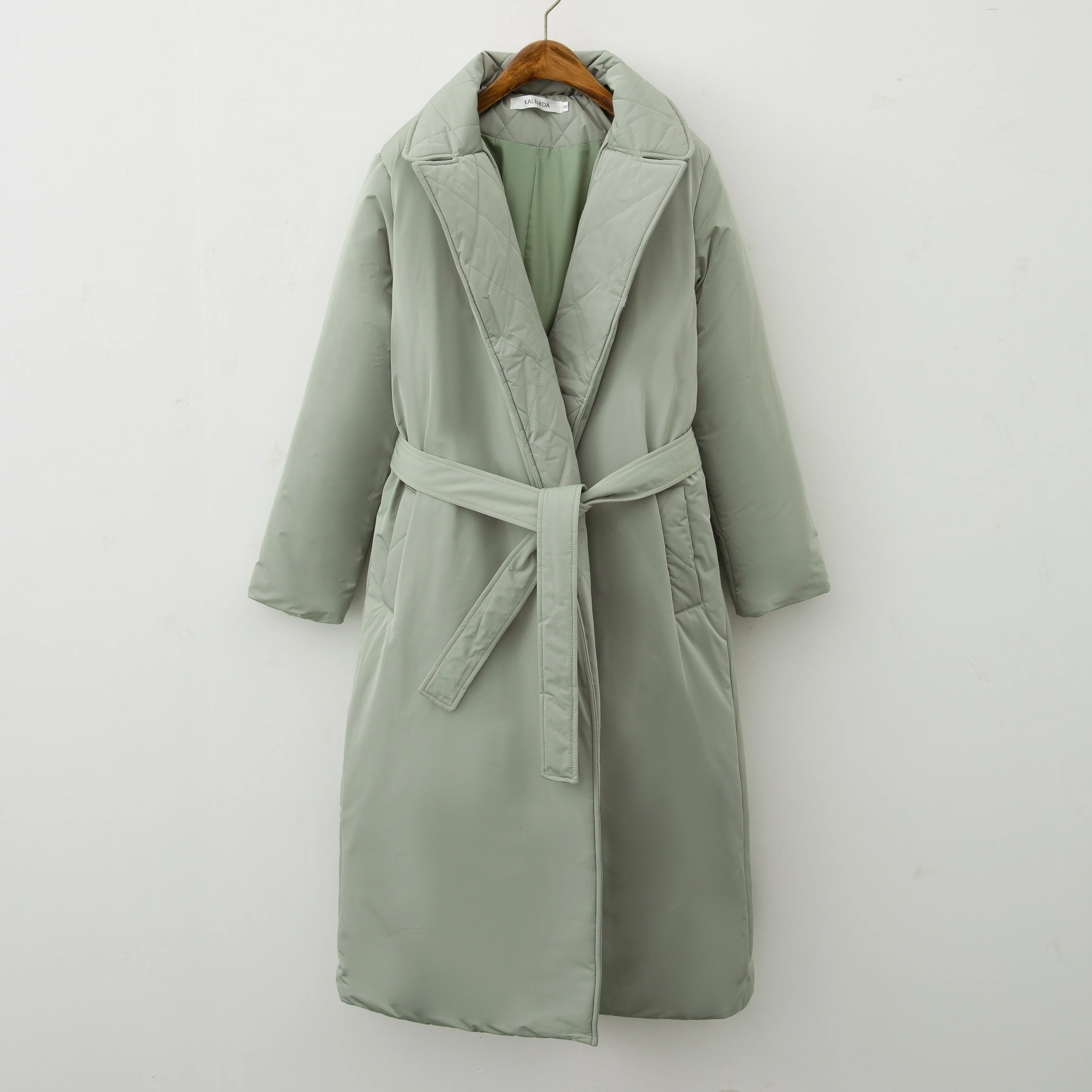 

2023 Women Winter Jacket Coat Stylish Thick Warm Fluff Parka Female Water Proof Outerware Coat New Hot