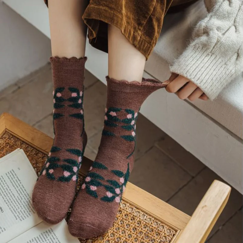 5 Pairs Cashmere Thicken Winter Socks Women Flower Fashion Korean Style Wool Socks Female Long Leg Warmers Kawaii Casual Sokken