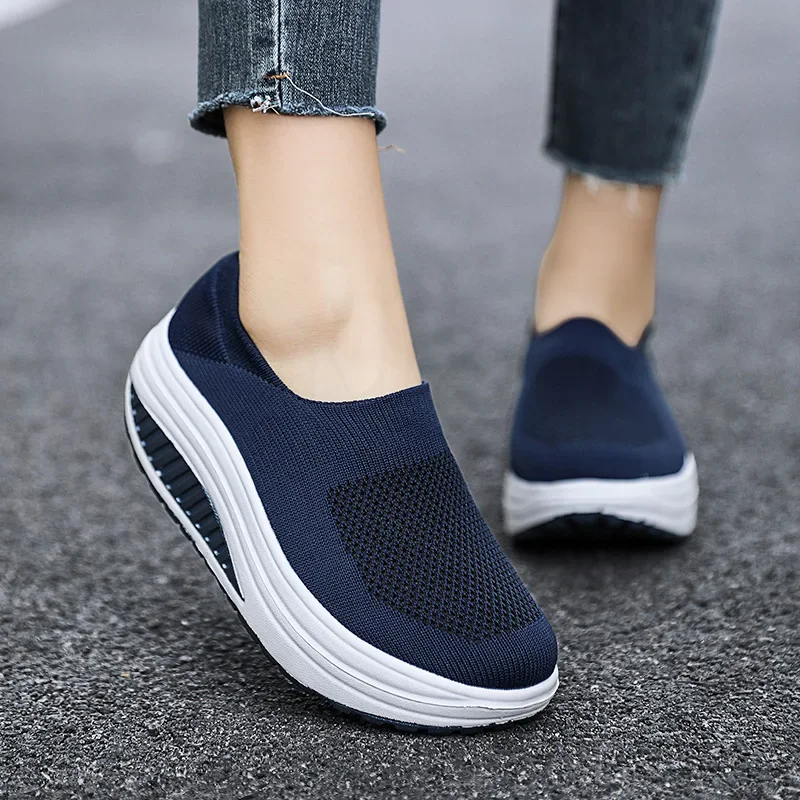 

Soft Mesh Women Platform Sneakers Female Flat Tennis Hollowed Out Round Toe Slip-On Shoes Footwear Breathable Walking Shoes 2022