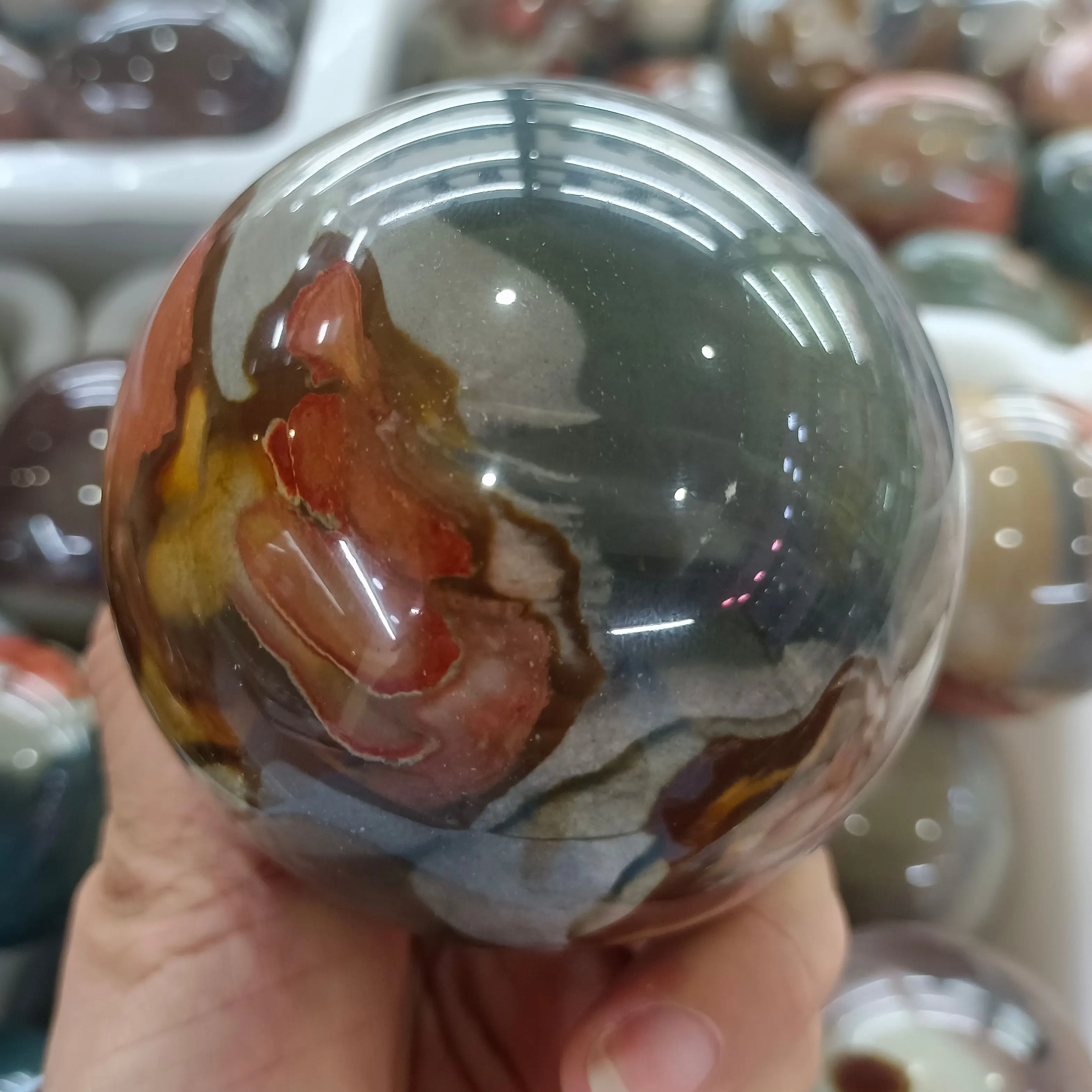 

Natural Ocean Stone Ball Hand Polished Crystal Energy Ore Home Office Decoration Craft Gifts Mineral Healing Ornaments