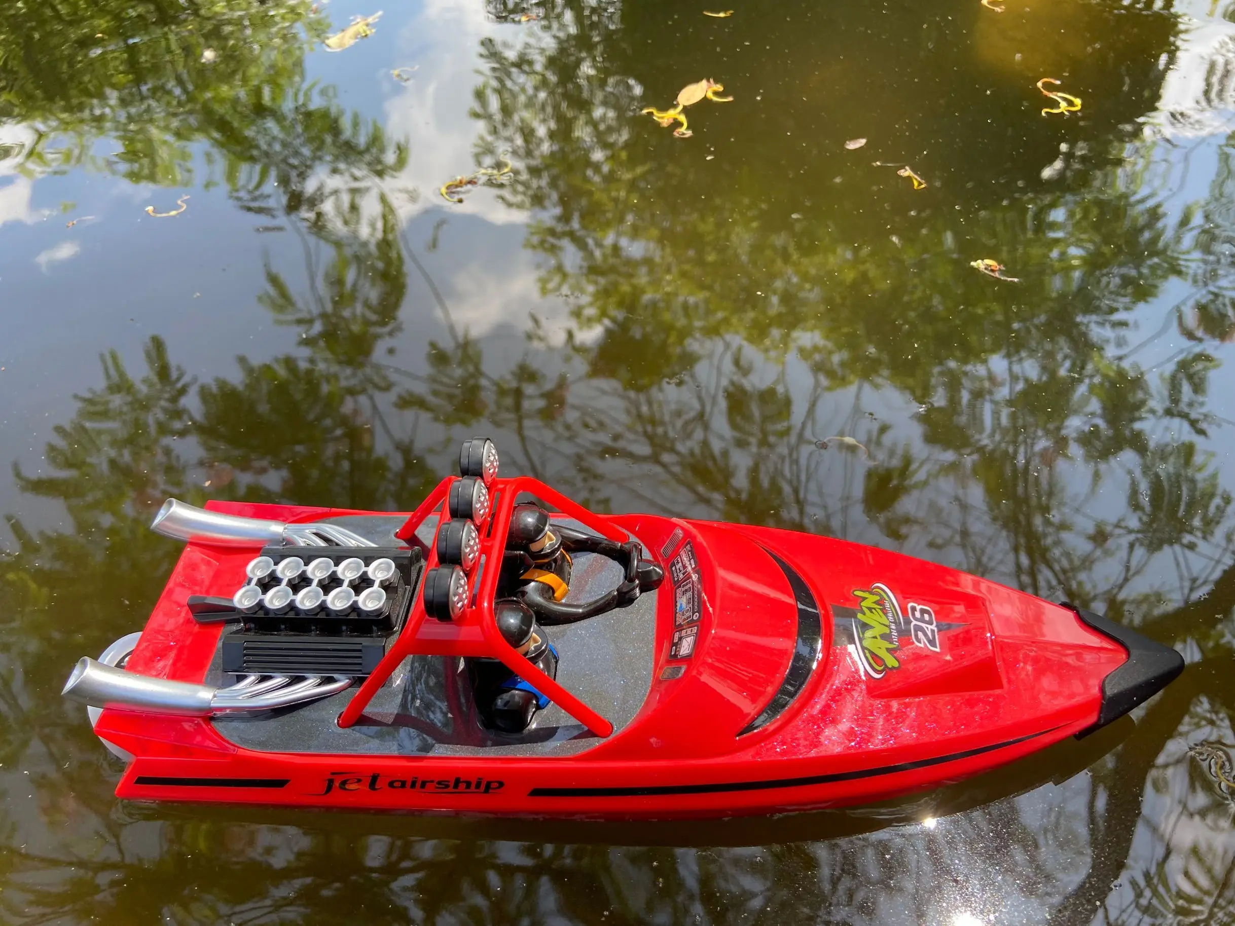 

Remote control speedboat, remote control off-road high-speed racing boat, 30km/h, characteristic vortex jet boat, summer lakesid
