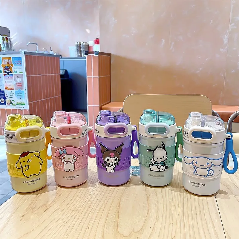 

Sanrioed симпатичная двойная соломенная изоляционная чашка Hellokittys Kuromi Cinnamoroll Студенческая мультяшная аниме 304 портативная чашка для детского сада