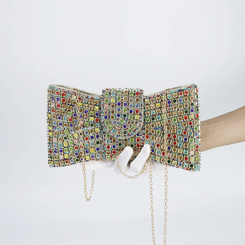 Стильная женская темпераментная сумка с блестками для званых ужина и банкетов.
