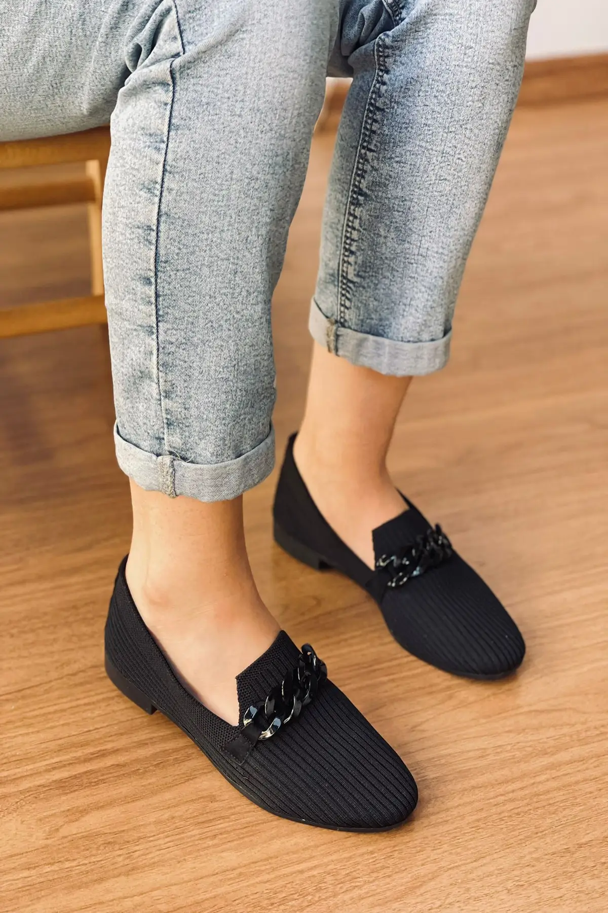 

Women Flats Shoes Comfy sportswear Chain Black Color Daily Fashion Flats For Ladies Casual Summer swimwear