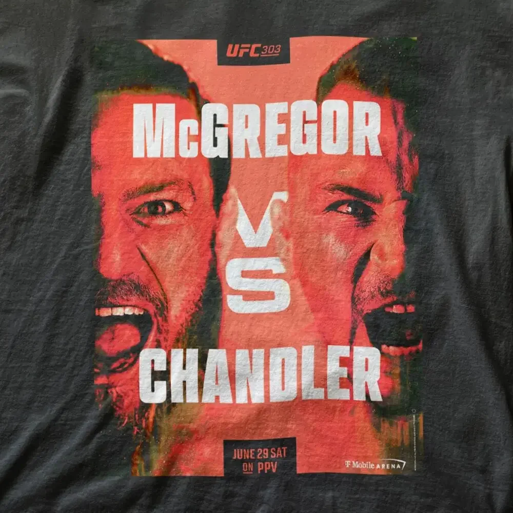 Красная футболка Conor McGregor vs Michael Chandler для рекламных маркетинговых кампаний