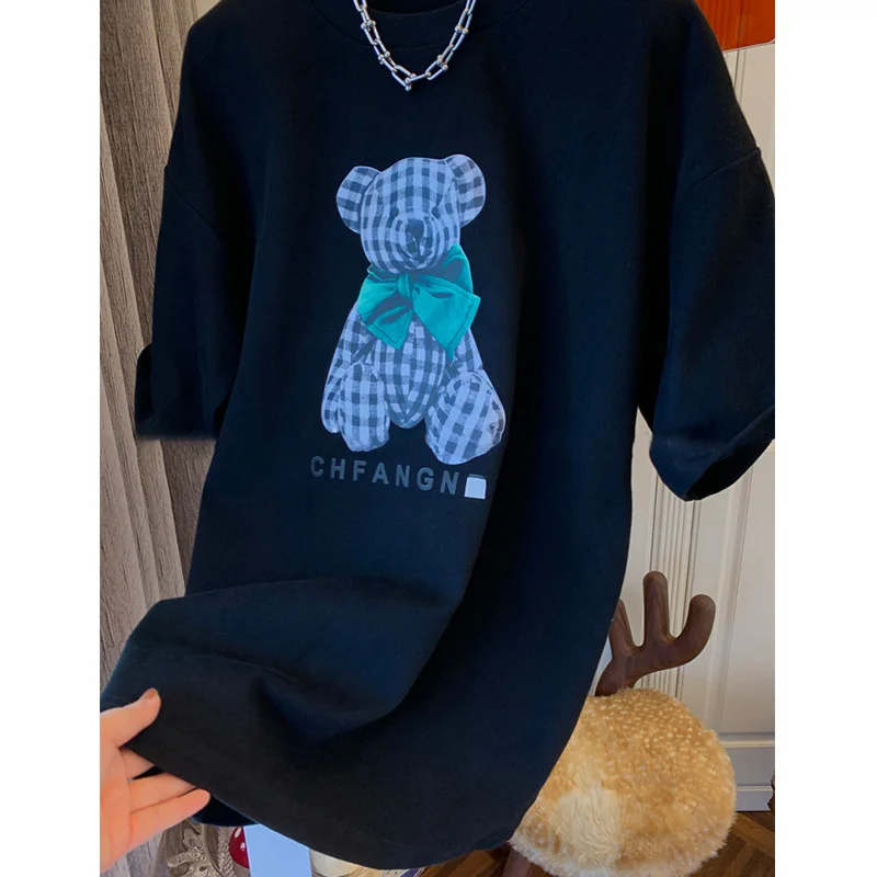 Женская футболка с коротким рукавом медведем |