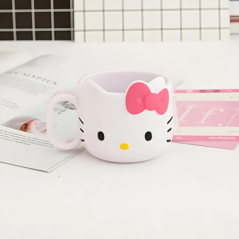 Чашка для чистки зубов Hello Kitty  MINISO