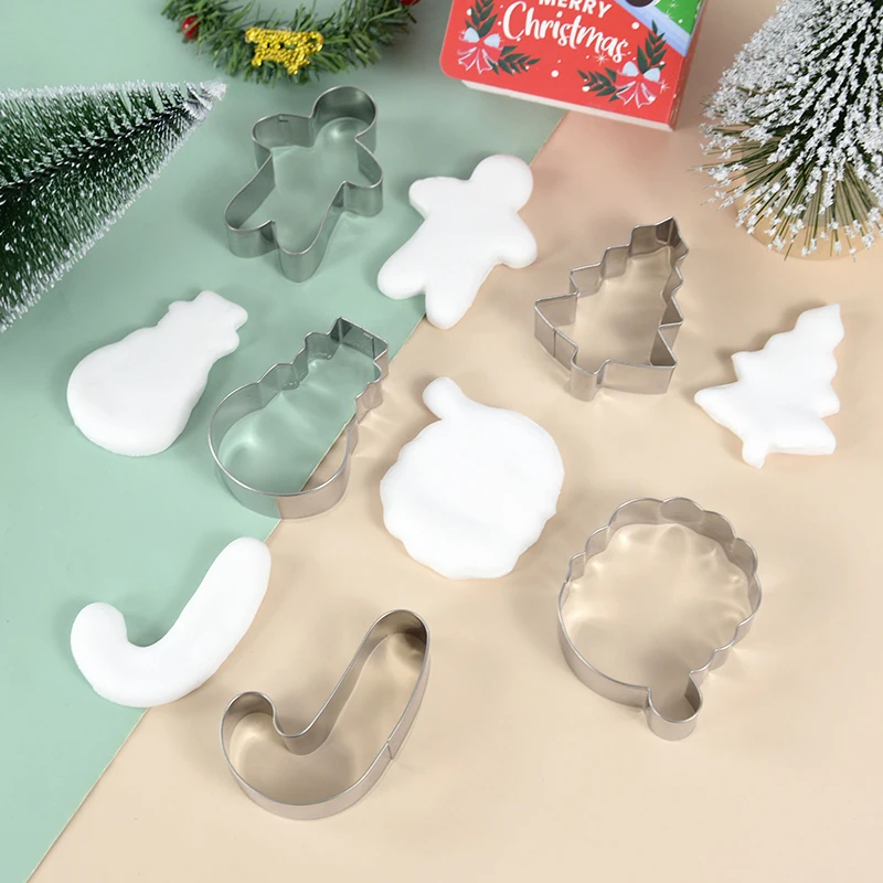 

5Pcs Christmas Cookie Cutter Santa Cane Snowman Gingerbread Man Xmas Tree Mold Cake Decoration DIY Baking Tools Biscuit Mould