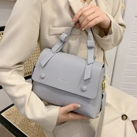 2022 new all match messenger bag high quality texture fashion luxury casual portable small square bag popular bag female summer