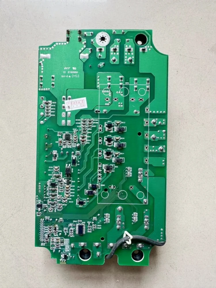 Разборная Delta inverter VFD-M Базовая пластина 3 7/5 5/кВт